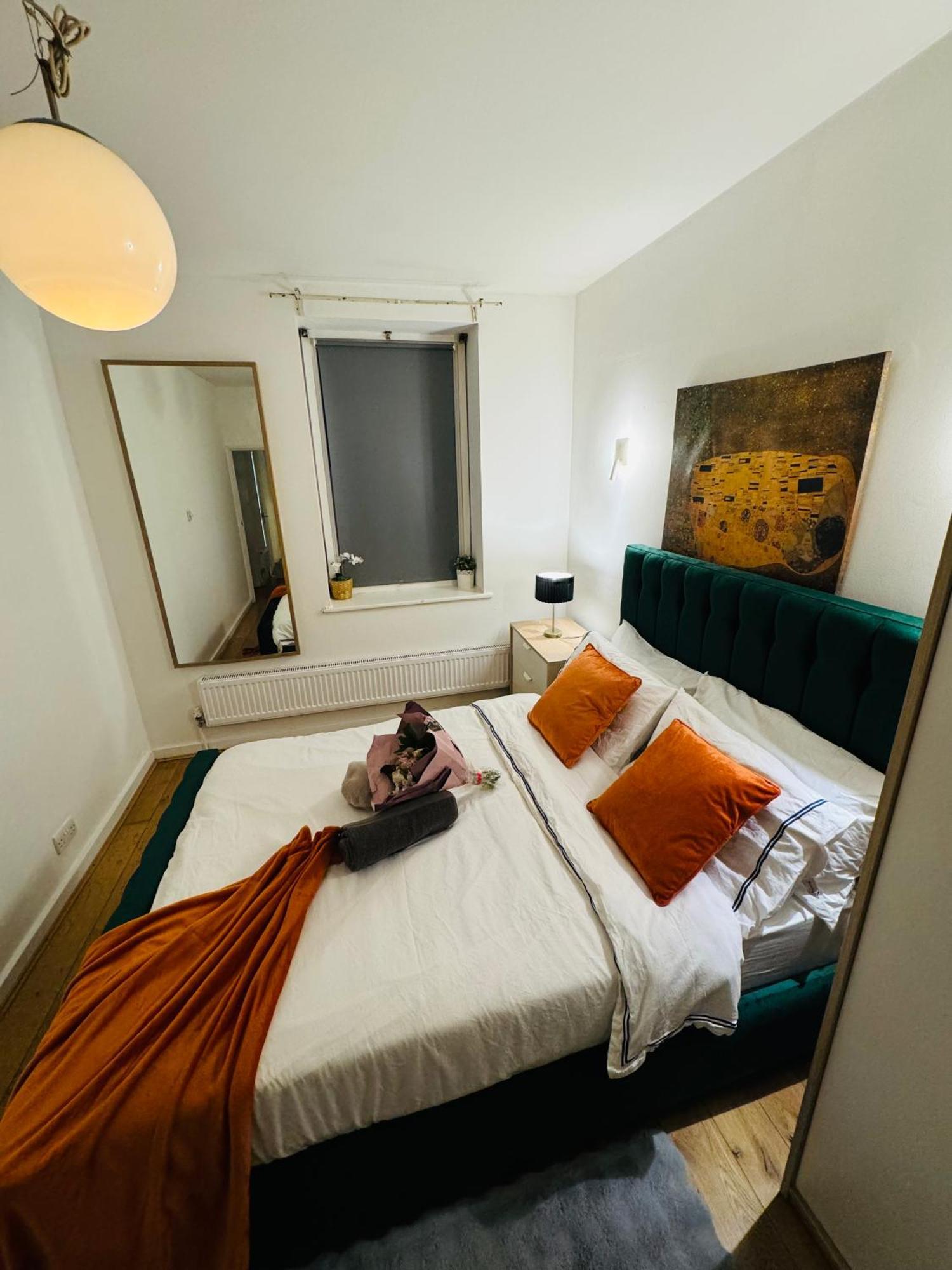Cozy Family-friendly 2 Bedroom Flat In Kingscross, St Pancras! Appartamento Londra